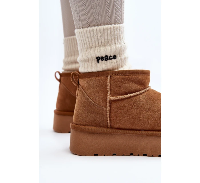 Módní semišové nízké sněhule Camel model 21607395 - Boto Módní semišové nízké sněhule Camel model 21607395 - Boto