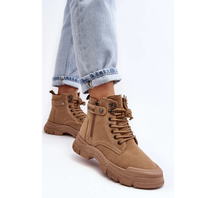 Ocieplené semišové dámské botky traperky béžové Jailina Ocieplené semišové dámské botky traperky béžové Jailina