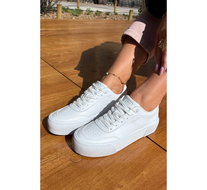 Nízké sneakersy z eko kůže Big Star RR274303 Bílé Nízké sneakersy z eko kůže Big Star RR274303 Bílé