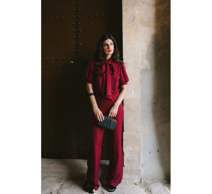 S421 Kombinéza s mašlí na zavazování - bordó