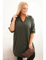 Dámská košilová šaty Plus Size s delším zadním dílem a model 21428153 rukávy khaki - K-Fashion
