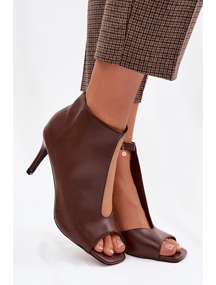 Sandály na podpatku  model 225401 Step in style