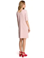 S113 Minimalistické šaty s výstřihem do V na zádech - pudrové