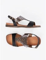 Trendy černé dámské  sandály bez podpatku