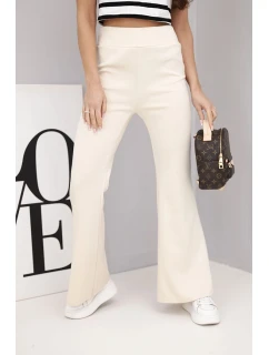 Dámské kalhoty máslo s rozšiřující se nohavicí béžové