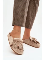 Dámské pantofle s třásněmi a korálky Béžové model 21919160 - Boto