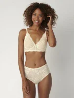 Podprsenka Amourette Charm N03 krémová - Triumph
