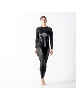 Set W model 19528491 - Iguana