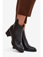 Dámské kožené kotníkové boty na podpatku vyhřívané černé model 21711915 - Boto