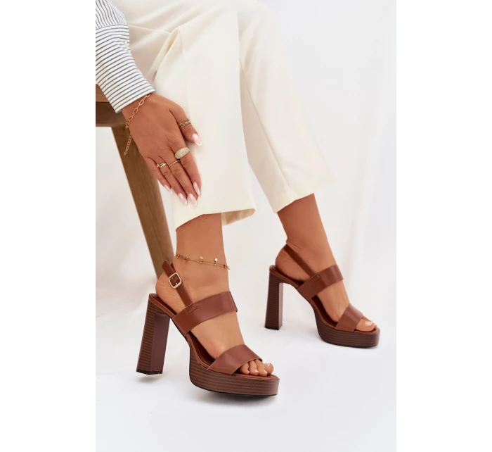 Dámské sandály na podpatku a platformě Eko kůže Camel model 21943444 - Boto Dámské sandály na podpatku a platformě Eko kůže Camel model 21943444 - Boto