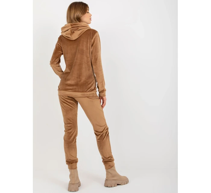 Souprava RV KMPL 6087 2.14 velbloudů