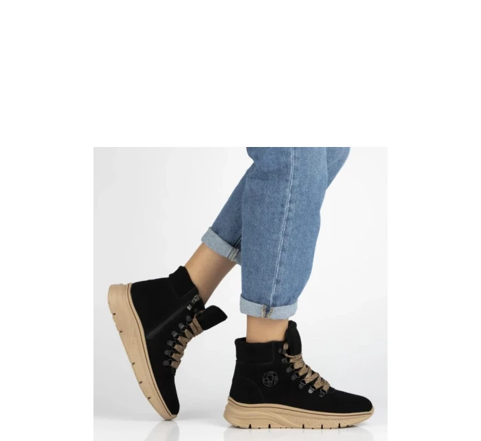 Boty na široké podrážce model 222013 Solea Boty na široké podrážce model 222013 Solea