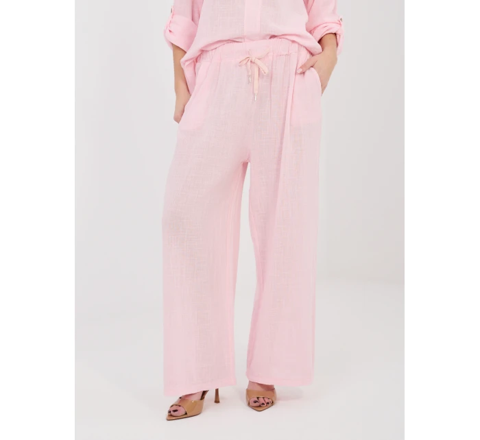 Spodnie IT SP model 22031470 jasny różowy - FPrice