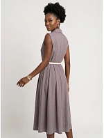 model 22214885 Elegantní midi košilka se zlatými knoflíky a páskem šedá - numoco basic