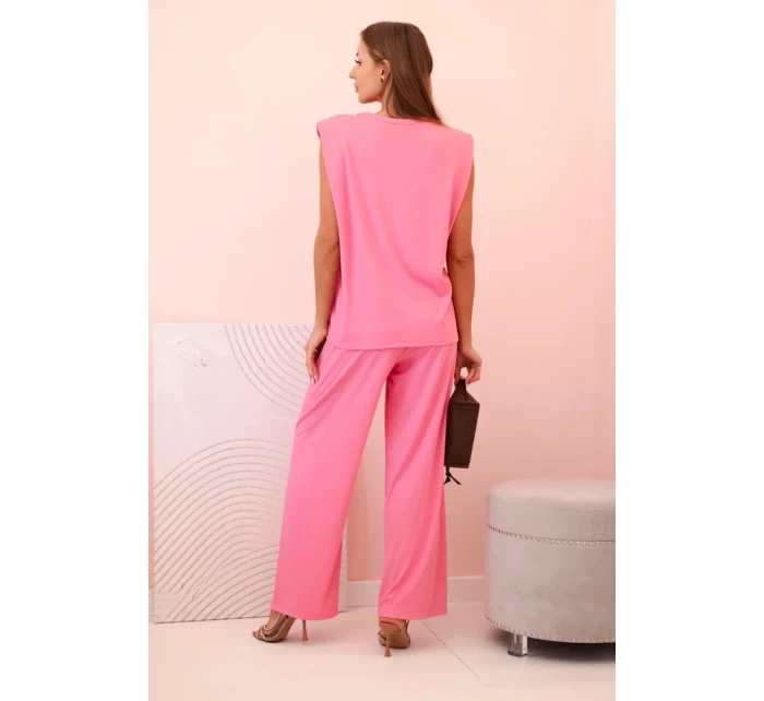 Dámský komplet z viskózy bez rukávů a rovnými kalhotami růžový Dámský komplet z viskózy bez rukávů a rovnými kalhotami růžový