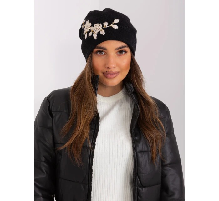 Čepice AT CZ 2329 1.85 černá a béžová Čepice AT CZ 2329 1.85 černá a béžová