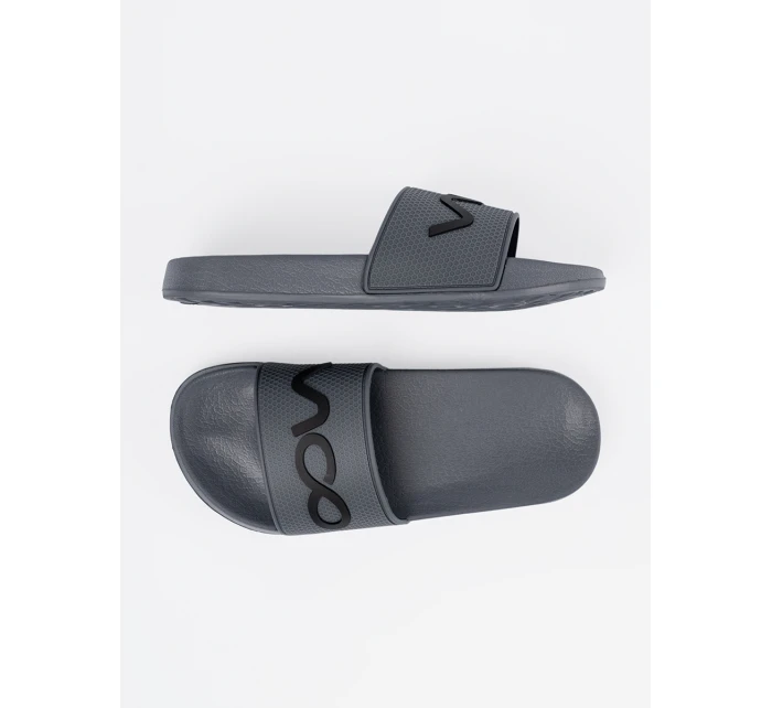 Klasické šedo-stříbrné dámské nazouváky na plochém podpatku Klasické šedo-stříbrné dámské nazouváky na plochém podpatku