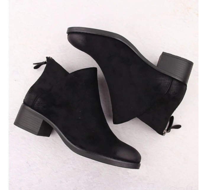 Dámské boty na bloku zateplené černé Potocki 12472 Dámské boty na bloku zateplené černé Potocki 12472