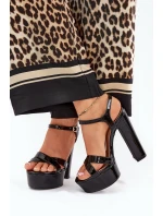 Dámské sandály na vysokém podpatku a platformě lakované černé model 21688886 - Boto Dámské sandály na vysokém podpatku a platformě lakované černé model 21688886 - Boto