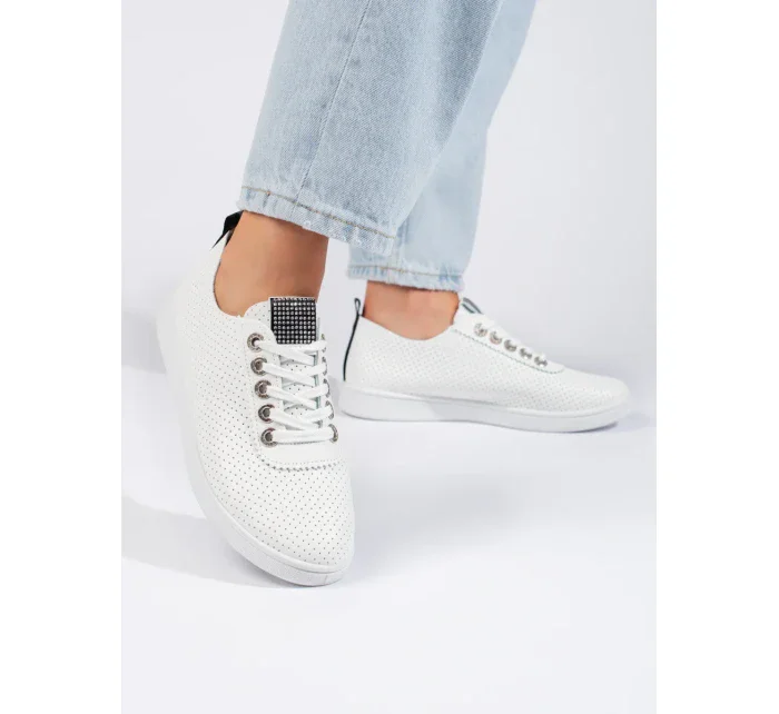 Komfortní tenisky dámské bílé bez podpatku Komfortní tenisky dámské bílé bez podpatku