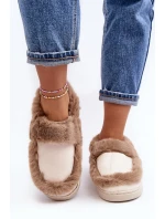Dámské pantofle s kožešinou béžové model 21641327 - Boto Dámské pantofle s kožešinou béžové model 21641327 - Boto