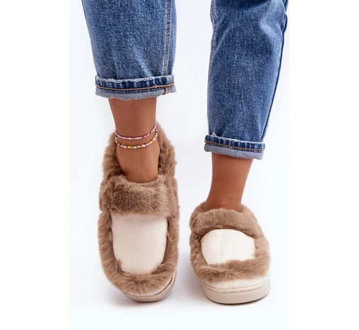 Dámské pantofle s kožešinou béžové model 21641327 - Boto Dámské pantofle s kožešinou béžové model 21641327 - Boto