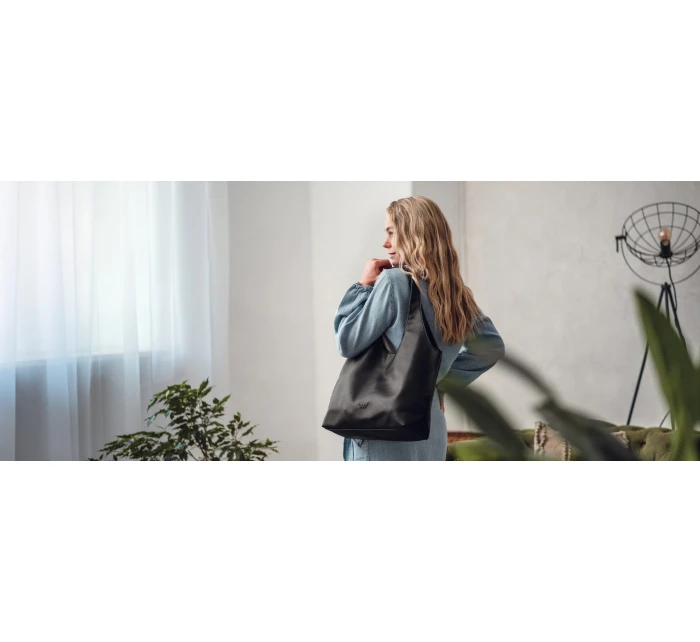 Velká kabelka VUCH Eileen Black Velká kabelka VUCH Eileen Black