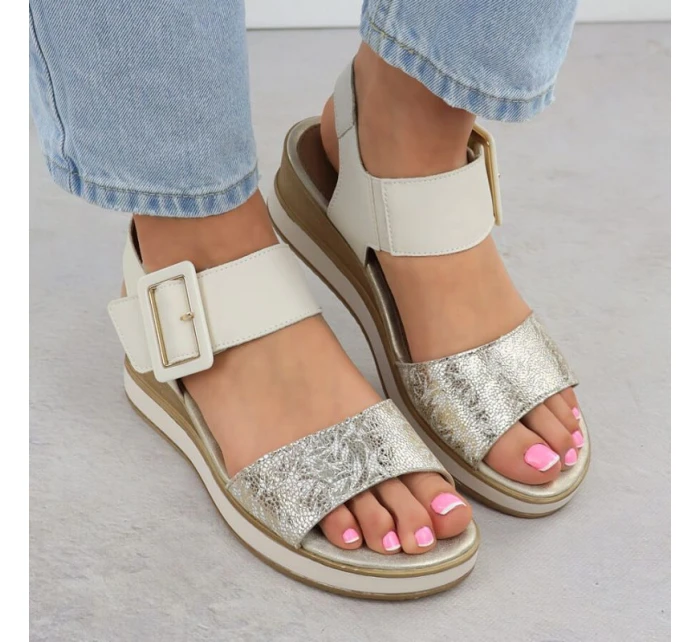 W  Sandály na model 21250604 - Remonte