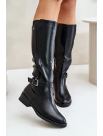 Dámské zateplené kozačky na plochém podpatku se zlatou sponou černé model 21671225 - Boto Dámské zateplené kozačky na plochém podpatku se zlatou sponou černé model 21671225 - Boto