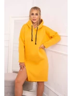 Šaty s kapucí a bočním rozparkem broskvové Šaty s kapucí a bočním rozparkem broskvové