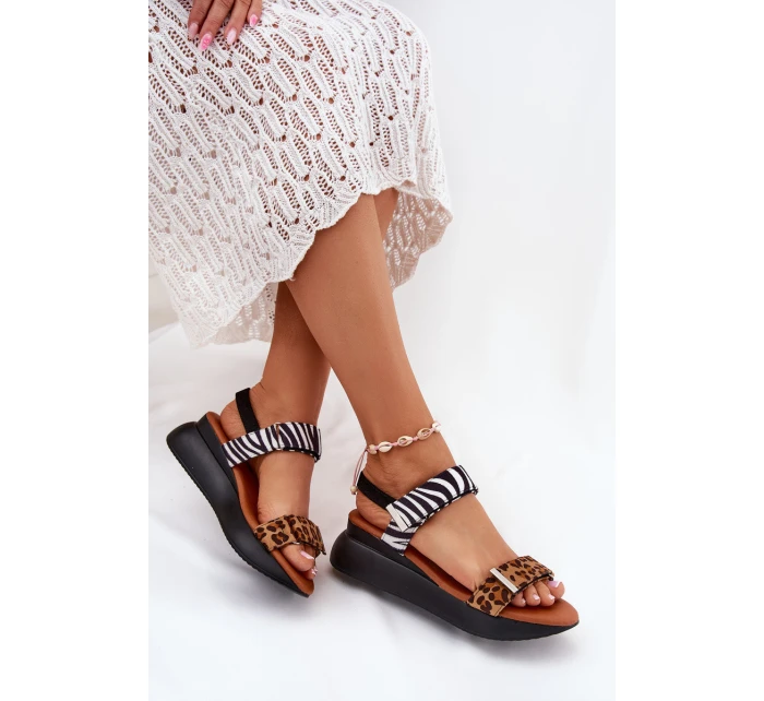 Dámské sandály na platformě a hnědé model 21698928 - Boto Dámské sandály na platformě a hnědé model 21698928 - Boto