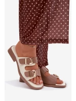 Dámské pantofle s zlatými sponami béžové model 21919181 - EVENTO Dámské pantofle s zlatými sponami béžové model 21919181 - EVENTO