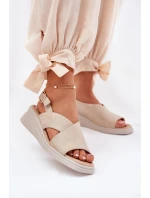 Dámské Sandály Na Klínu Z Eko Kůže Zlaté model 21692870 - Boto Dámské Sandály Na Klínu Z Eko Kůže Zlaté model 21692870 - Boto