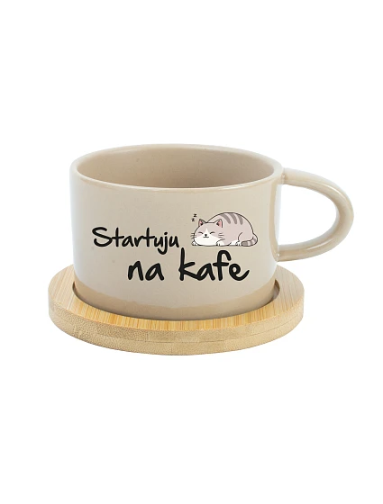 STARTUJU NA KAFE - krémový hrníček makronka 200 ml STARTUJU NA KAFE - krémový hrníček makronka 200 ml
