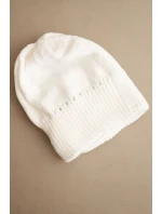 Dámská zimní čepice s vlnou a jemnou výzdobou bílá Dámská zimní čepice s vlnou a jemnou výzdobou bílá