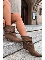 Přezkové kotníkové boty typu Slouchy na podpatku Khaki Loralia Přezkové kotníkové boty typu Slouchy na podpatku Khaki Loralia