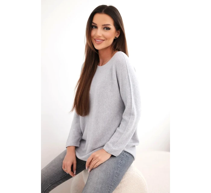 Dámský svetr z viskózy s dlouhým rukávem a kulatým výstřihem světle šedý