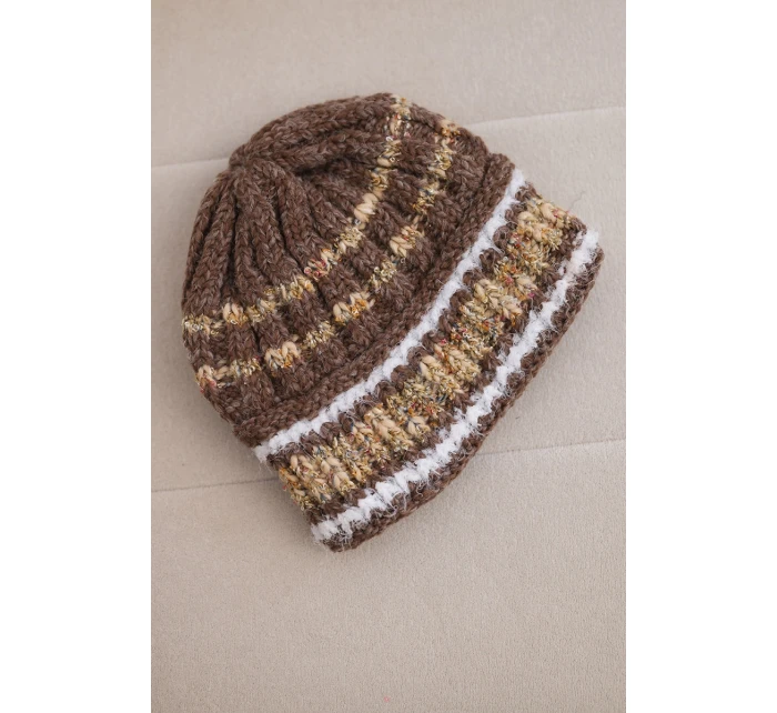 Dámská zimní vlněná čepice s ozdobnými krystalky K399 černá