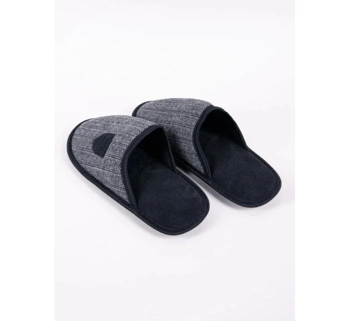 Pánské pantofle OKL-0107F-3400 Černá s šedou - Yoclub Pánské pantofle OKL-0107F-3400 Černá s šedou - Yoclub