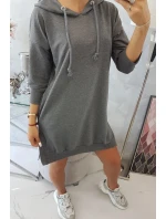 Šaty s kapucí a delšími zády v grafitové barvě