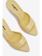 Lakované dámské nazouváky na podpatku Žluté Lirissa Lakované dámské nazouváky na podpatku Žluté Lirissa