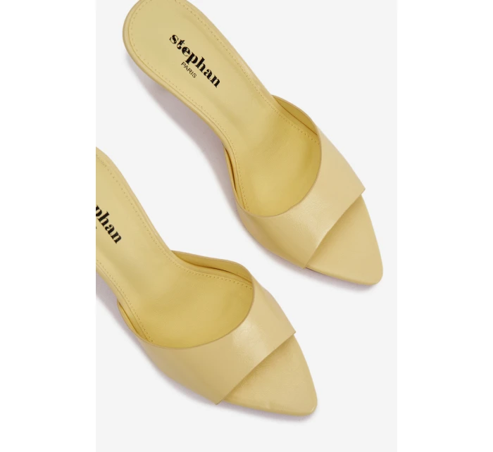 Lakované dámské nazouváky na podpatku Žluté Lirissa Lakované dámské nazouváky na podpatku Žluté Lirissa