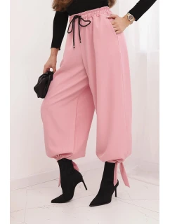Dámské kalhoty s širokým nohavicí a vázáním dole světle růžové