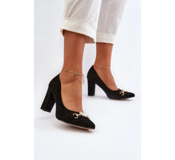 Černé Zamszové Lodičky Na Podpatku S model 21652567 - Zazoo Černé Zamszové Lodičky Na Podpatku S model 21652567 - Zazoo