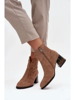 Dámské kotníkové boty z přírodní semiš s podpatkem vyhřívané model 21713380 Camel - VINCEZA