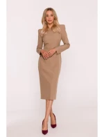 model 21319027 Tužkové šaty s ozdobnými rameny béžové - STYLOVE model 21319027 Tužkové šaty s ozdobnými rameny béžové - STYLOVE