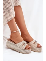 Dámské Pantofle Na Klínu S A Dekorací Béžové model 21698893 - Boto