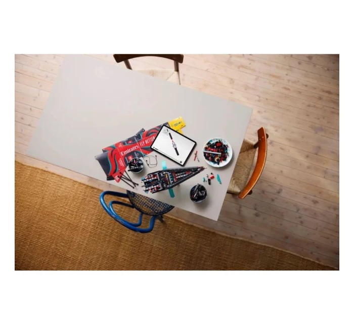 LEGO TECHNIC 42174 Jachta AC75 týmu Emirates New Zealand