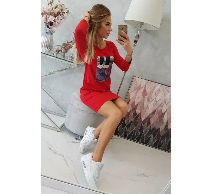 3D grafické šaty se zirkony červené barvy