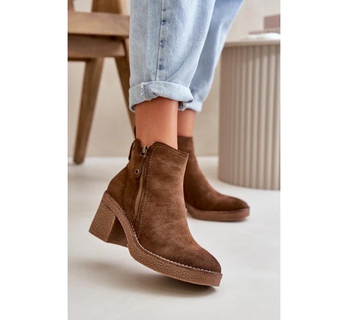 Zateplené Dámské Boty Na Podpatku Z Tmavě Hnědé model 21667446 - Boto Zateplené Dámské Boty Na Podpatku Z Tmavě Hnědé model 21667446 - Boto